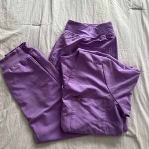 Figs Women's Scrub Set in Amethyst